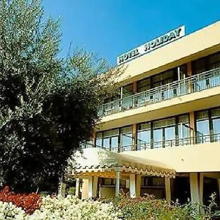 Hotel Residence Holiday 3* סירמיונה