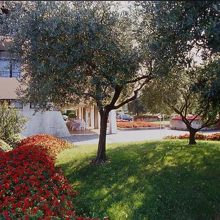 מלון דירות Hotel Residence Holiday סירמיונה