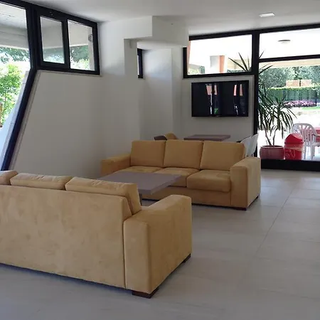 מלון דירות Hotel Residence Holiday 3*