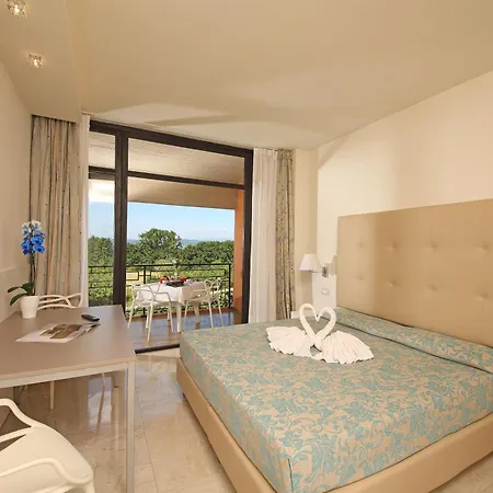 Hotel Residence Holiday Hotel apartamentowy 3*