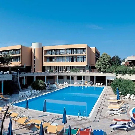 Hotel Residence Holiday 3* Sirmione